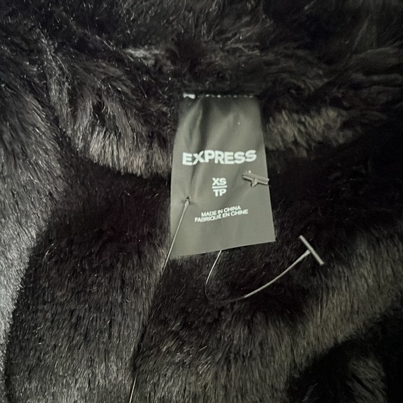 Black leather puffer - Picture 3 of 4